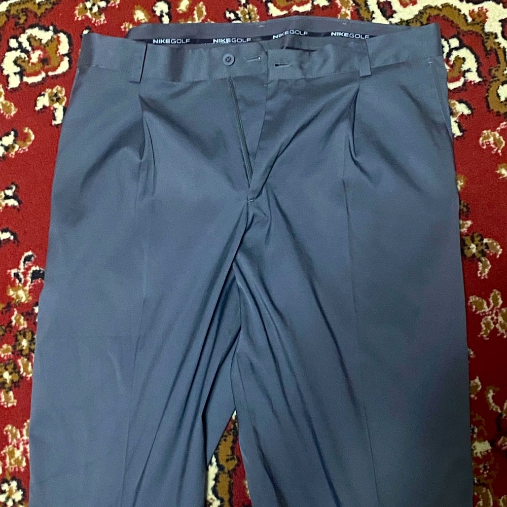 Nike golf pants never worn
